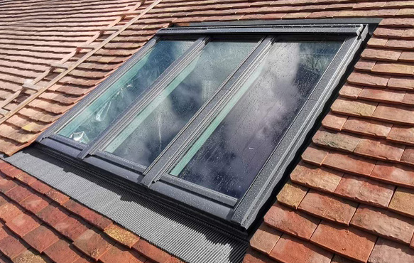 Velux à trois pans